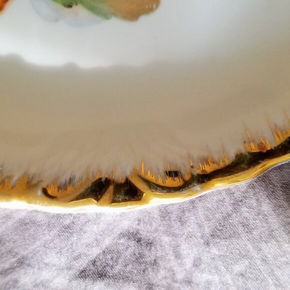 Vintage Gold Castle of Japan Plates Fruit Centers with Red and Gold Scallops - Picture 2 of 10